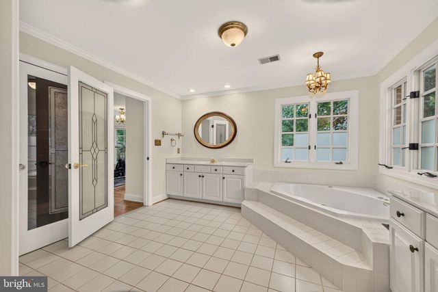 8085 CROOKED OAKS CT, Gainesville, VA 20155