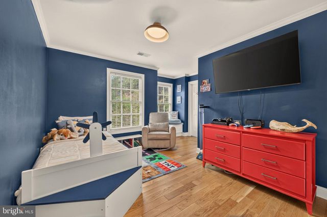 8085 CROOKED OAKS CT, Gainesville, VA 20155
