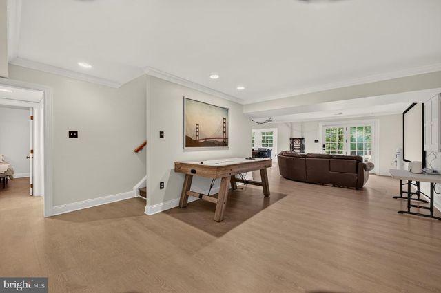 8085 CROOKED OAKS CT, Gainesville, VA 20155