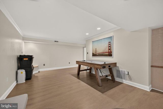8085 CROOKED OAKS CT, Gainesville, VA 20155