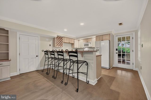 8085 CROOKED OAKS CT, Gainesville, VA 20155