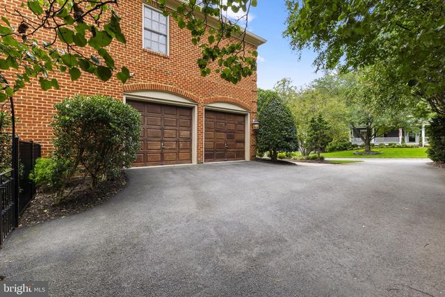 8085 CROOKED OAKS CT, Gainesville, VA 20155