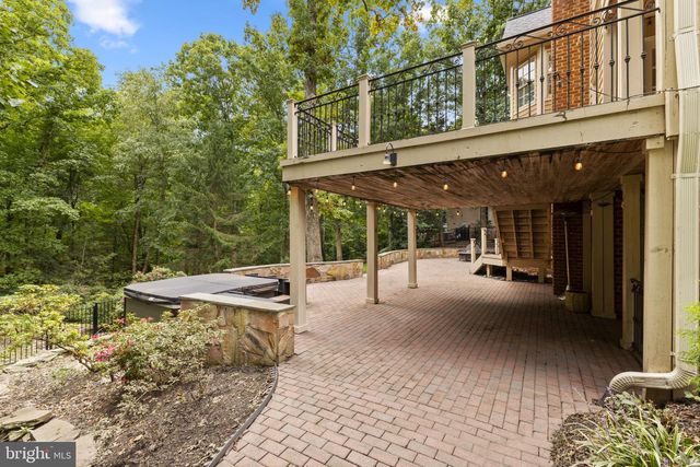 8085 CROOKED OAKS CT, Gainesville, VA 20155