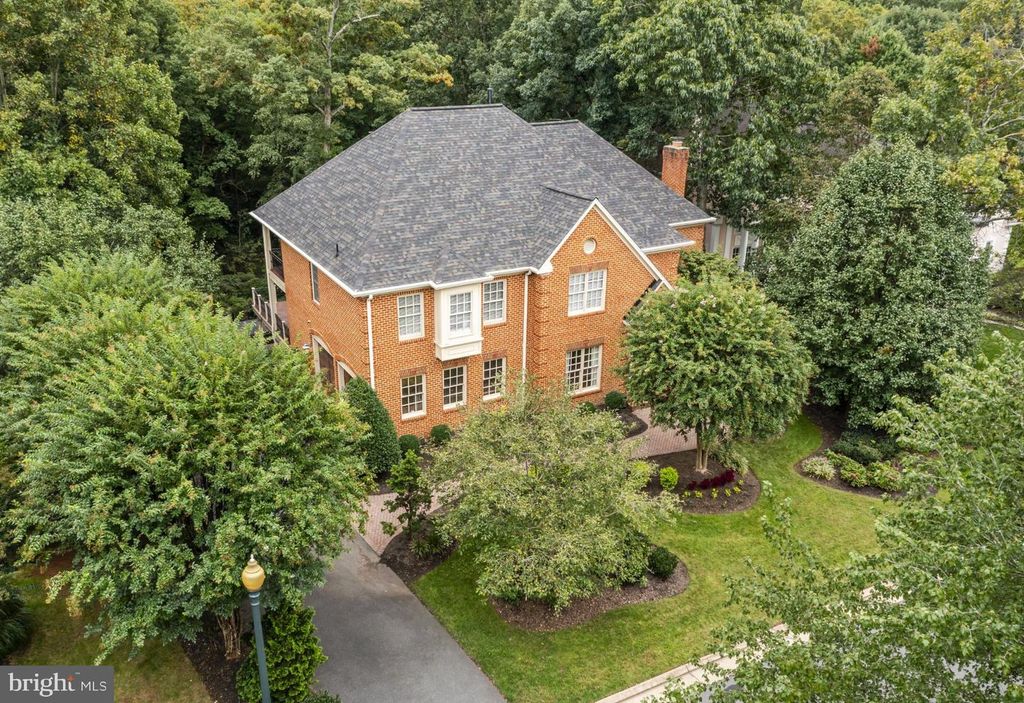 8085 CROOKED OAKS CT, Gainesville, VA 20155
