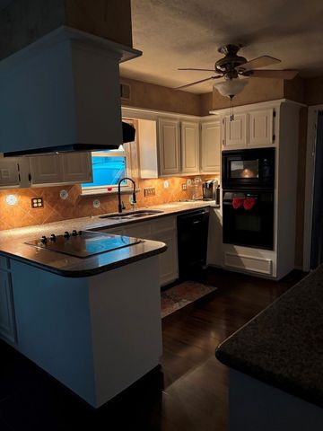 12115 Fawnview Drive, Houston, TX 77070