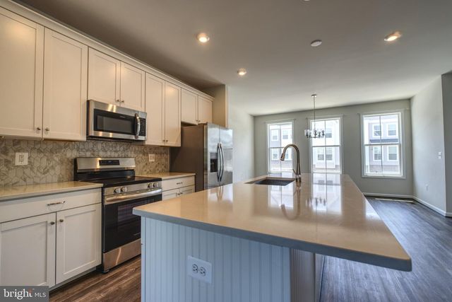 4115 BOLTON CT, Fredericksburg, VA 22408