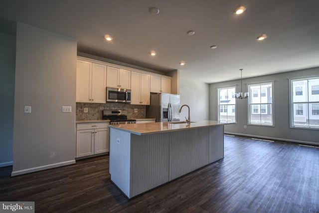 4115 BOLTON CT, Fredericksburg, VA 22408
