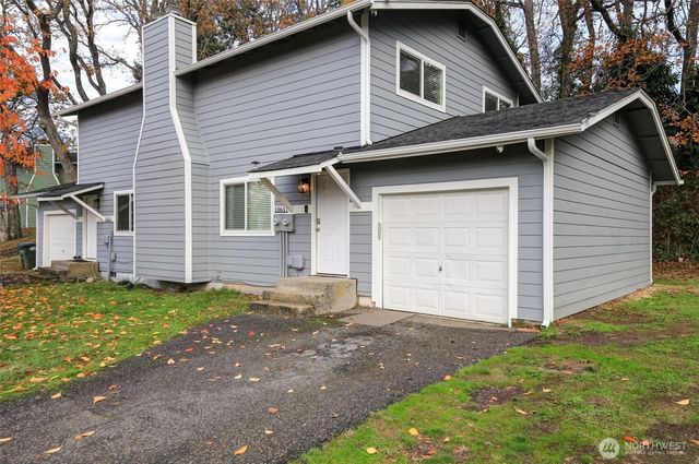 10615 - 10617 10th Avenue Ct S, Tacoma, WA 98444