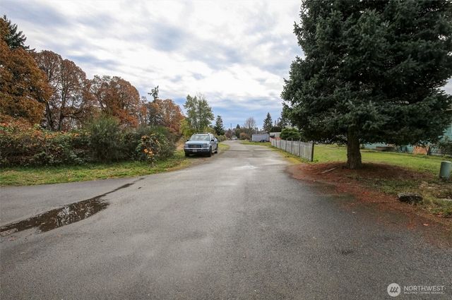 10615 - 10617 10th Avenue Ct S, Tacoma, WA 98444