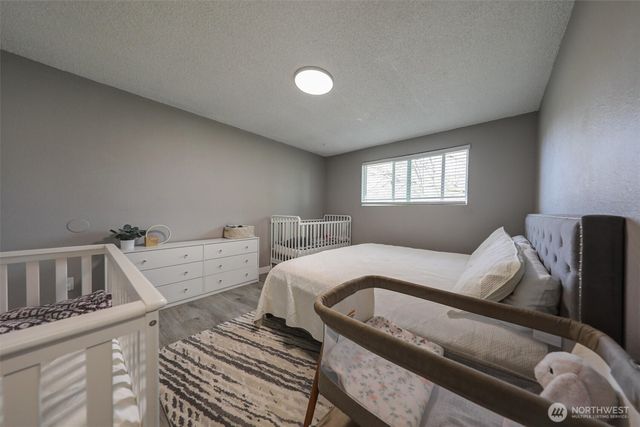 10615 - 10617 10th Avenue Ct S, Tacoma, WA 98444