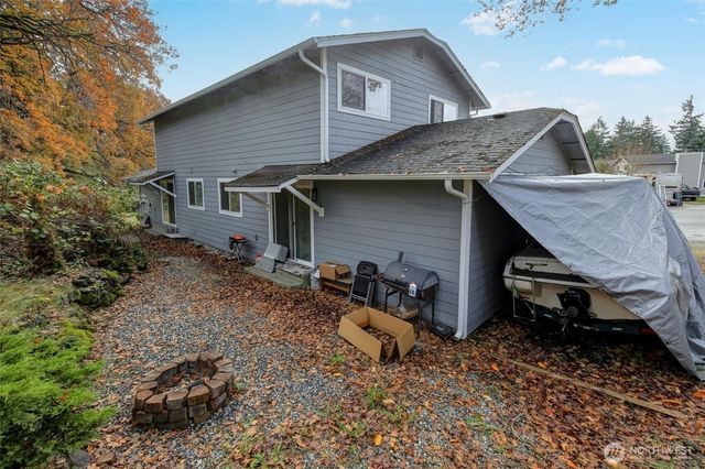 10615 - 10617 10th Avenue Ct S, Tacoma, WA 98444