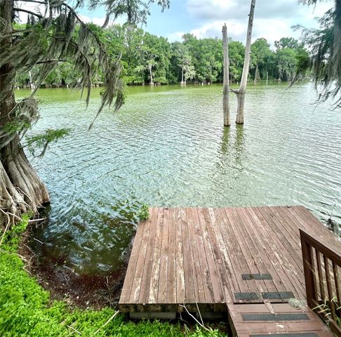 491 Ferguson Drive, Cleveland, TX 77327