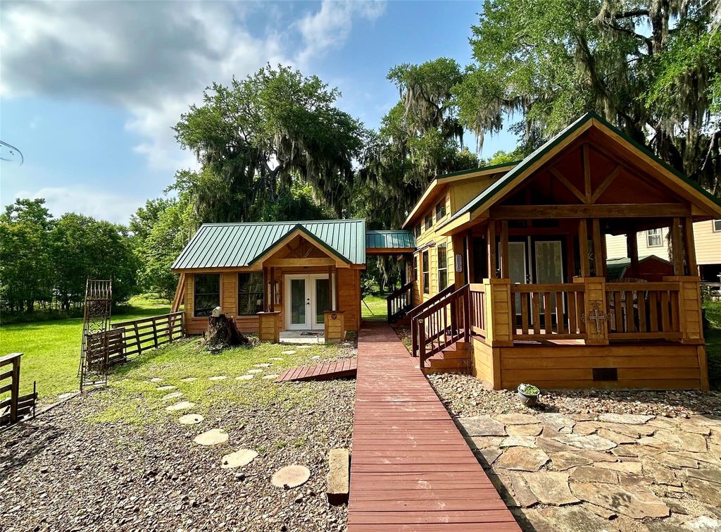 491 Ferguson Drive, Cleveland, TX 77327