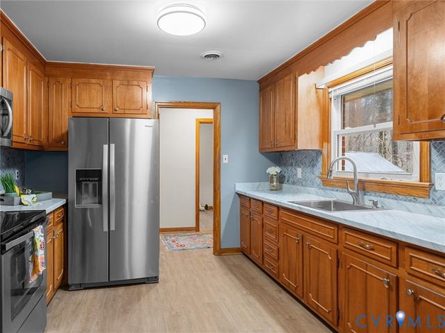 1742 Reams Rd, Powhatan, VA 23139