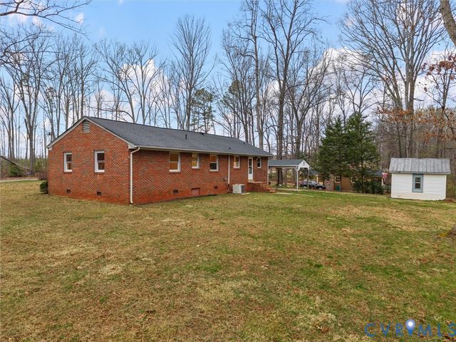 1742 Reams Rd, Powhatan, VA 23139