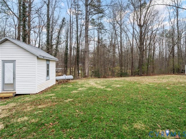1742 Reams Rd, Powhatan, VA 23139