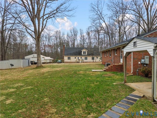 1742 Reams Rd, Powhatan, VA 23139