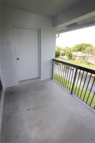 11211 W Atlantic Blvd 308, Coral Springs, FL 33071
