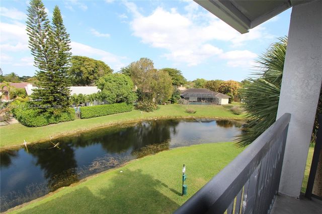 11211 W Atlantic Blvd 308, Coral Springs, FL 33071