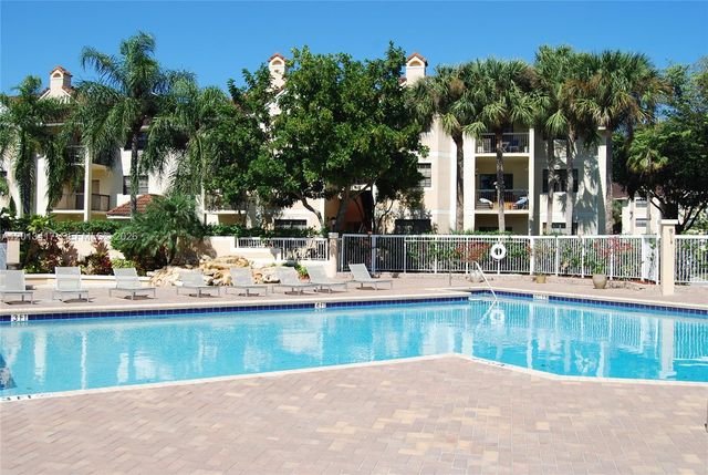11211 W Atlantic Blvd 308, Coral Springs, FL 33071