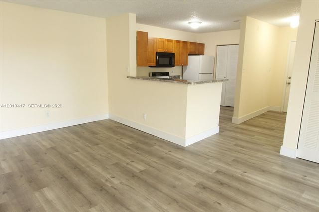 11211 W Atlantic Blvd 308, Coral Springs, FL 33071