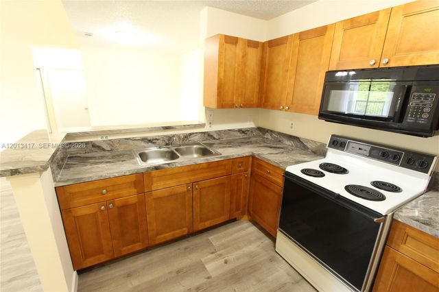 11211 W Atlantic Blvd 308, Coral Springs, FL 33071