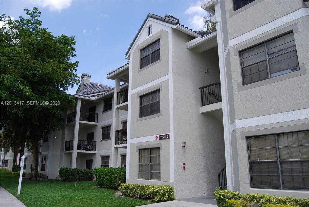 11211 W Atlantic Blvd 308, Coral Springs, FL 33071