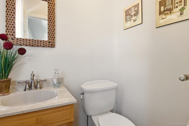 741 10th Street, Islip Terrace, NY 11752