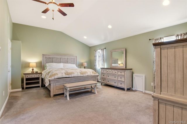 741 10th Street, Islip Terrace, NY 11752