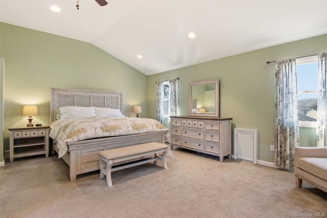 741 10th Street, Islip Terrace, NY 11752