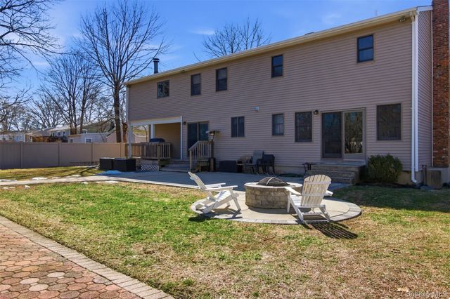 741 10th Street, Islip Terrace, NY 11752