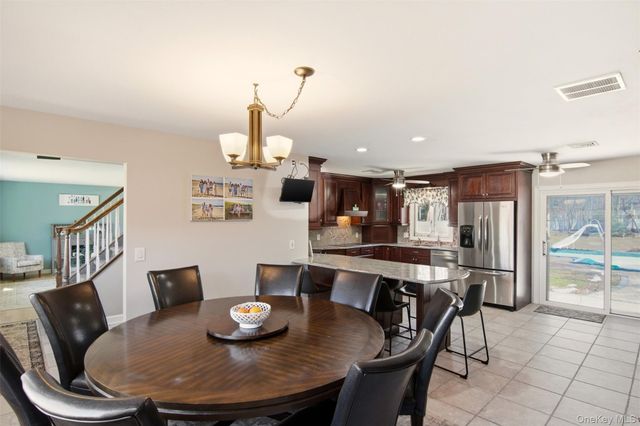 741 10th Street, Islip Terrace, NY 11752