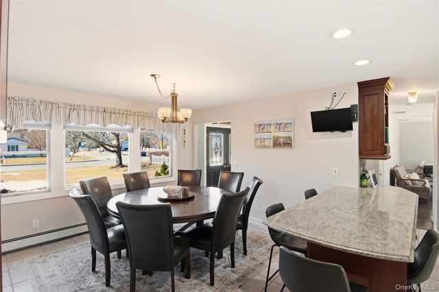 741 10th Street, Islip Terrace, NY 11752