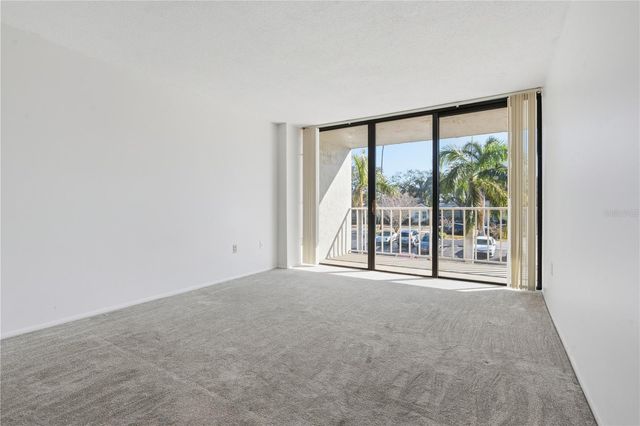 500 N OSCEOLA AVENUE 211, Clearwater, FL 33755