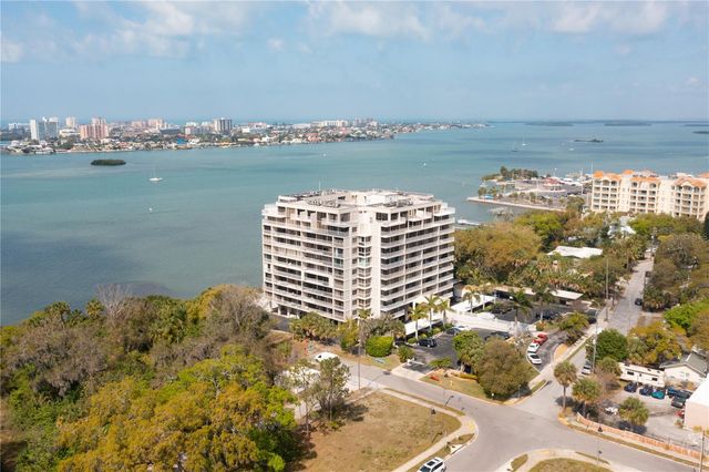 500 N OSCEOLA AVENUE 211, Clearwater, FL 33755