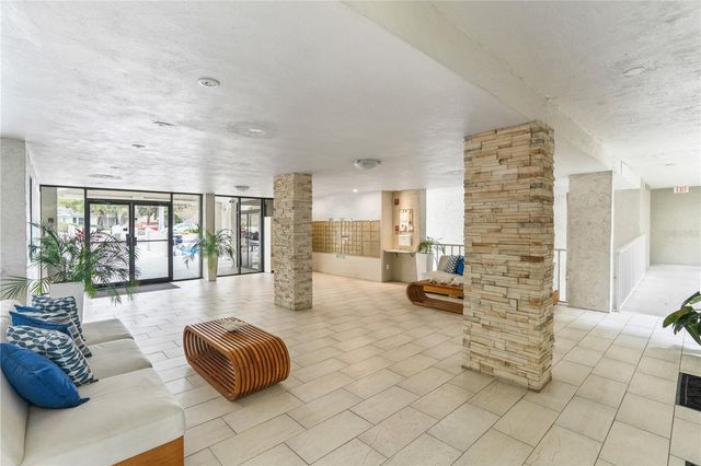 500 N OSCEOLA AVENUE 211, Clearwater, FL 33755