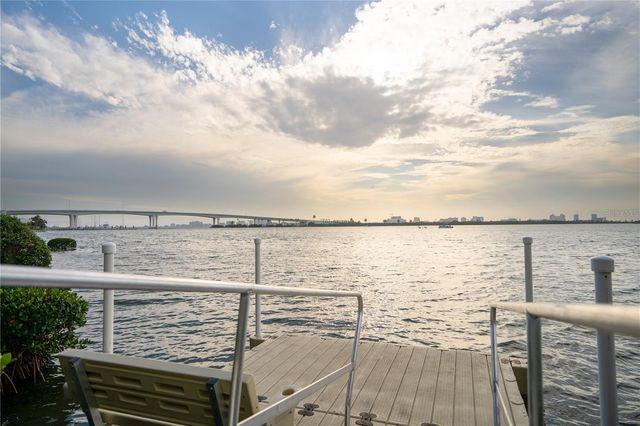 500 N OSCEOLA AVENUE 211, Clearwater, FL 33755