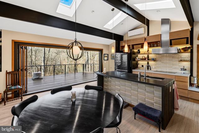 1840 SHORE DR, Annapolis, MD 21401