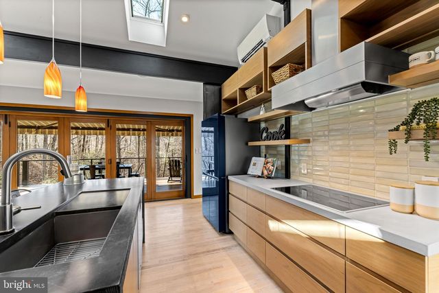 1840 SHORE DR, Annapolis, MD 21401