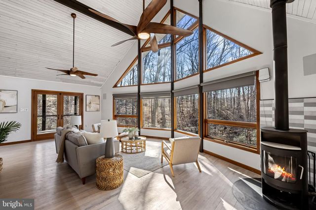 1840 SHORE DR, Annapolis, MD 21401