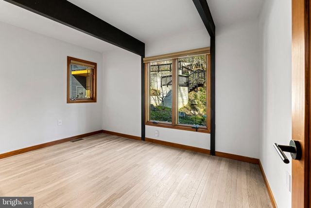 1840 SHORE DR, Annapolis, MD 21401