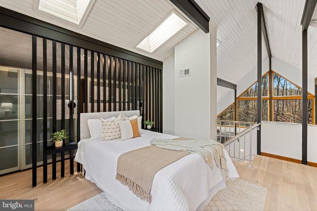 1840 SHORE DR, Annapolis, MD 21401