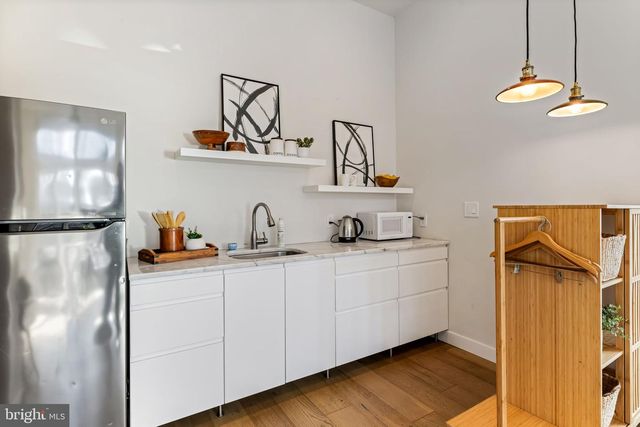 1840 SHORE DR, Annapolis, MD 21401