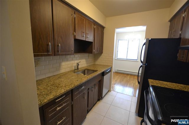 121 Grove Street 3, Clifton, NJ 07013