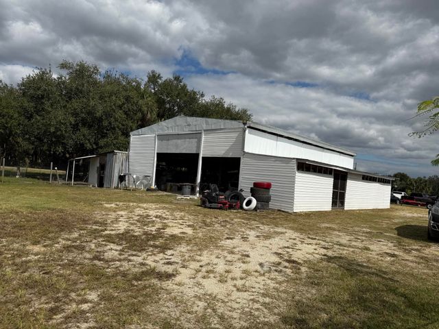 15628 NW 310th Street, Okeechobee, FL 34972