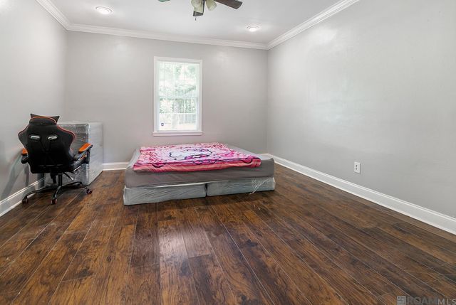 8227 Oak View Dr, Baton Rouge, LA 70814