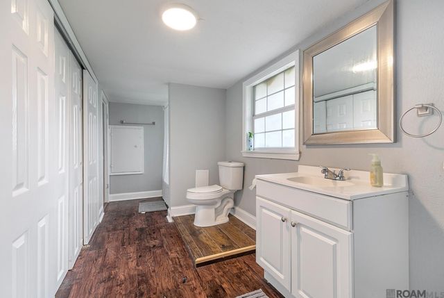 8227 Oak View Dr, Baton Rouge, LA 70814