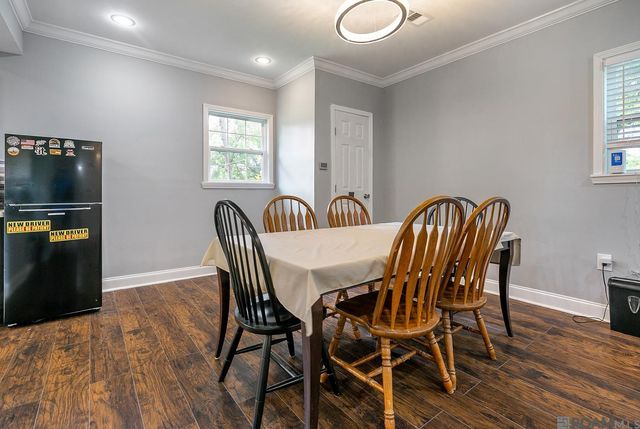 8227 Oak View Dr, Baton Rouge, LA 70814