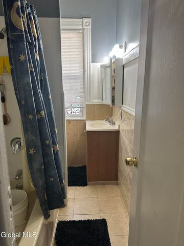 748 Eastern Avenue, Schenectady, NY 12308