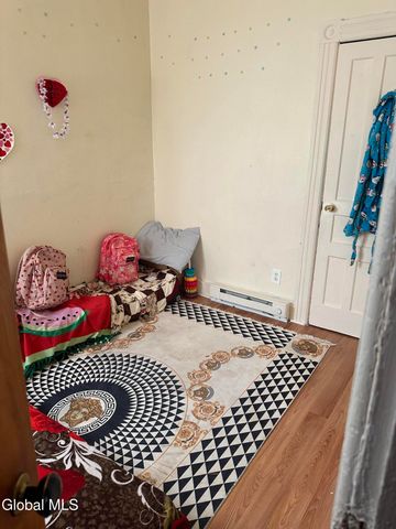 748 Eastern Avenue, Schenectady, NY 12308